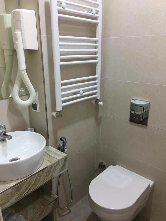 Moonlight Hotel Stăuceni Εξωτερικό φωτογραφία